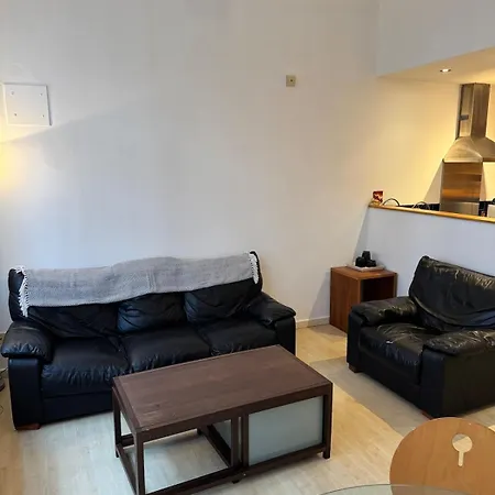 In The Heart Of Villa Leeds (West Yorkshire)