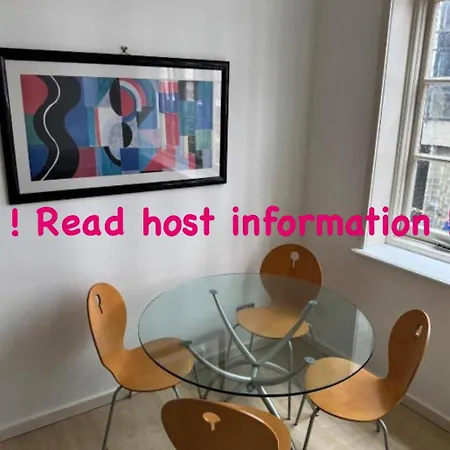 In The Heart Of Villa Leeds (West Yorkshire)